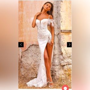 Sherri Hill Off Shoulder High Slit Wedding Dress Gown Ivory Size 4